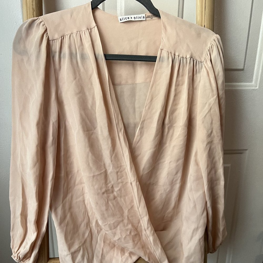 Women's blouse